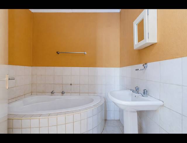 3 BEDROOM TOWNHOUSE FOR SALE IN HONEYPARK